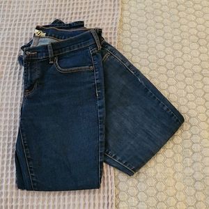 Lot of 2 pairs. Old Navy Diva Jeans size 8 short.